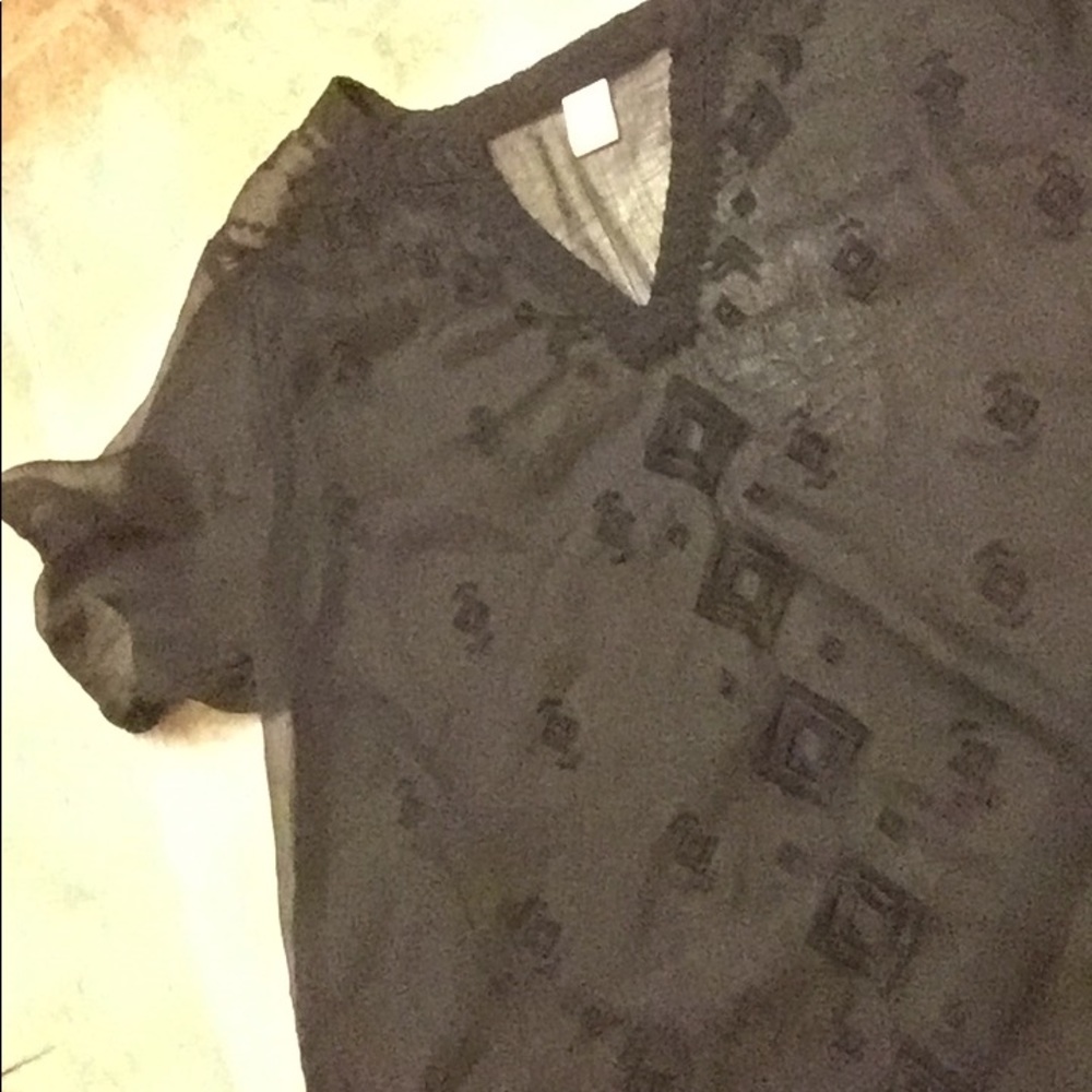 see-through blouse with pattern